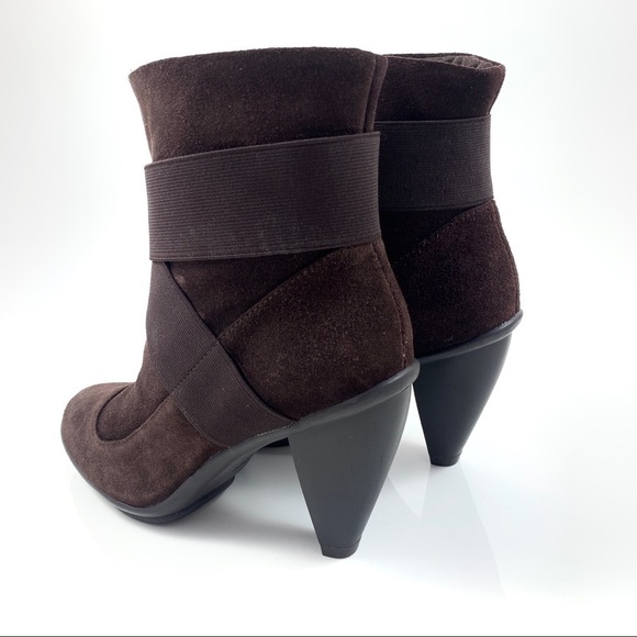 LIBBY EDELMAN brown suede futuristic ankle boots - Picture 5 of 8